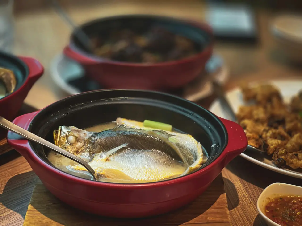 鱸魚湯的完美搭配：你不可不知的食材與調味秘訣！