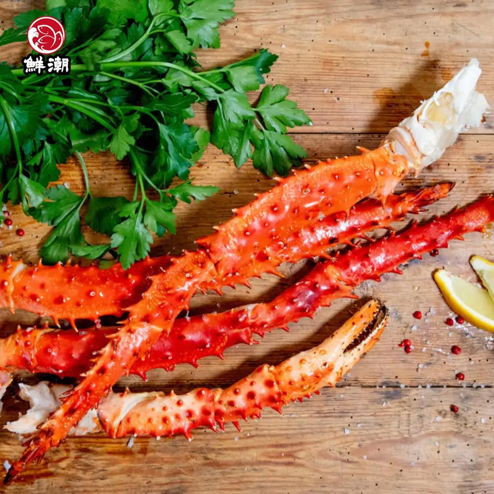 生帝王蟹，直接上火烤，生肉受熱時發出的甲殼素香氣更加濃郁，肉質飽滿多汁，鮮甜度爆表！