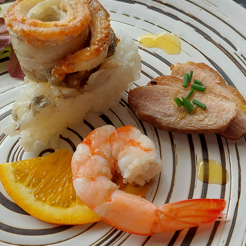 寵愛媽咪-海陸三重奏(白蝦/白帶魚捲/鴨胸or冷燻鮭切)